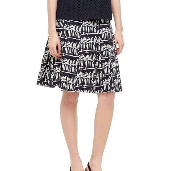 Tory Burch Size 12 Full Skirt Figurines Knee-Length Navy Poplin Pleated Feminine - Picture 1 of 10